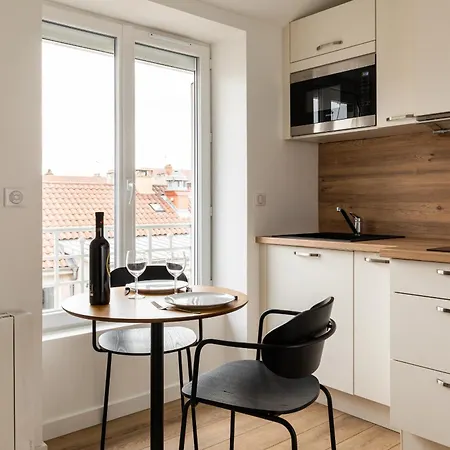 Apartment Dify Lucky - 10 Min Centre De Lyon